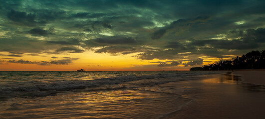 Obraz premium Colorful sunrise at Atlantic ocean coast. Landscape