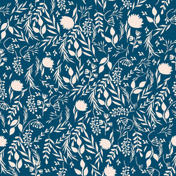 Hand Drawn Floral Seamless Pattern. Flower Pattern for Fabric, Textile, Wrapping Paper, Wallpaper, Packing design. Wildflower texture. Vector 