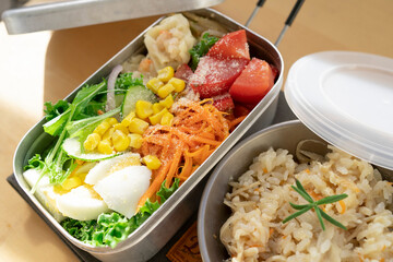 おしゃれでヘルシーなメスティン弁当