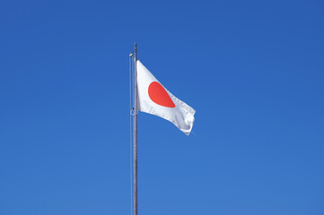 掲揚された日本国旗