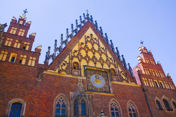 Fototapeta na wymiar Old Town Hall on Market Square in Wroclaw, Poland 