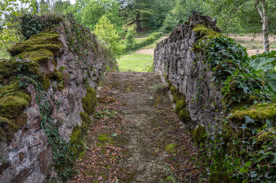 Ancient English stone bridge