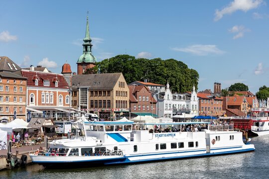 KAPPELN, GERMANY - JUNE 10, 2022: pleasure boat STADT KAPPELN