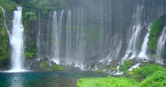 富士山からの清流　白糸の滝　静岡県