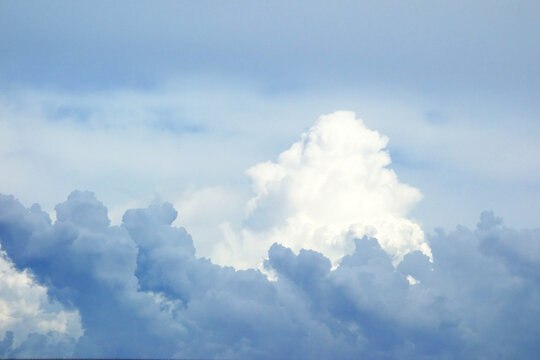 「入道雲」の画像 - 114,377 件の Stock 写真、ベクターおよびビデオ | Adobe Stock