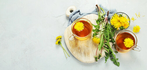 Delicious healthy tea made of dandelion flowers.