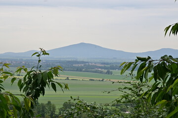 Panorama Ausschicht über Felder und Wiesen Richtung Schweidnitz, Schlesien Polen