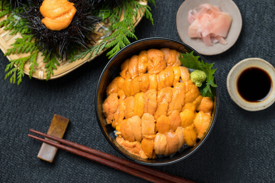 「ウニ丼」の写真素材 | 1,494件の無料イラスト画像 | Adobe Stock