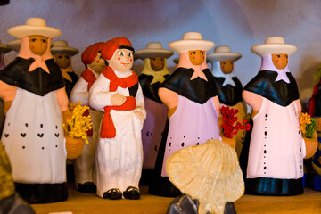 Obraz premium figuras de payeses de barro.Artesania tipica.Sant Miquel de Balansat.Es Amunts.Eivissa.Ibiza.Balearic islands.Spain.