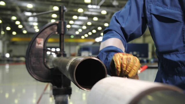 connection of drilling oil pipes