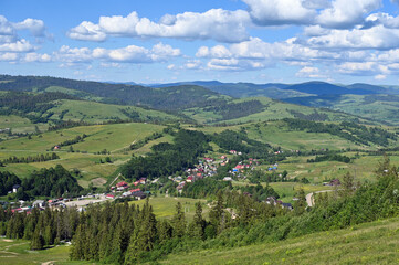 picturesque and beautiful mountain scenery