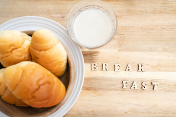 食べ物素材　朝ごはんのパン