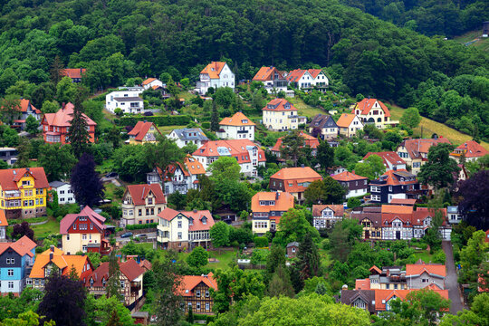 Häuser der Stadt Wernigerode im Wald