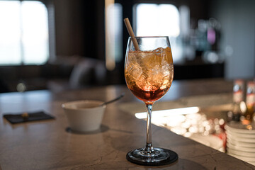 Cocktail en barra