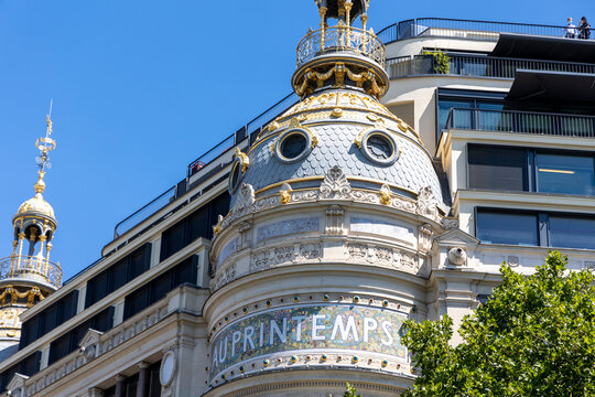 grand magasin du printemps &agrave; paris 