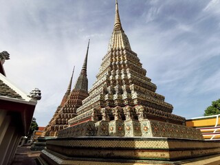 Fototapeta premium Phra Maha Chedi of the Four Reigns