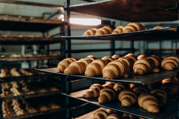 croissant maken fabriek bakkerij verse kok biscuit