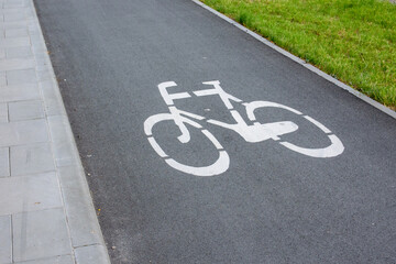 Oznaczenie drogi dla rowerów. Ścieżka rowerowa. - obrazy, fototapety, plakaty