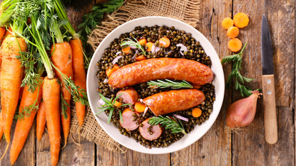 lentil with carrot and sausage