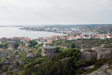 Obraz premium View over Rönnäng, Stansvik and Klädesholmen archipelago on the Swedish West Coast.