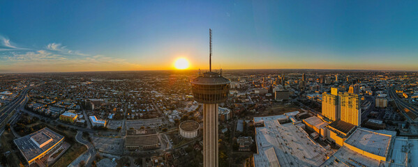 Tower of the Americas San Antonio: 180 Degree Aerial Panorama - obrazy, fototapety, plakaty