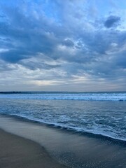Fototapeta premium sea beach and sky with clouds