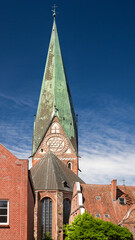 Fototapeta na wymiar Turm Sankt Johannis Lüneburg