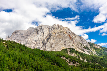 Willkommen in der wunderschönen Gebirgsgruppe der Julische Alpen - Slowenien