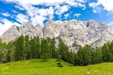 Fototapeta na wymiar Willkommen in der wunderschönen Gebirgsgruppe der Julische Alpen - Slowenien