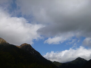Fototapeta premium 山と青空