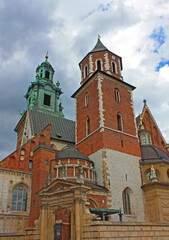 Fototapeta na wymiar Wawel Castle in Krakow, Poland 