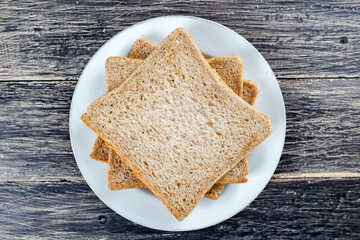 Sliced bread on the plate