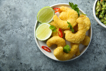 Deep fried shrimps with chili and lime