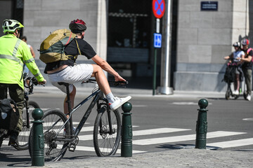 Belgique Bruxelles velo cycliste gens centre transport circulation environnement pieton mobilité 