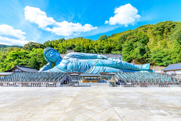 夏の南蔵院　涅槃像　福岡県篠栗町　Nanzoin in summer. Reclining Buddha. Fukuoka-ken...