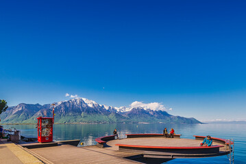 Fototapeta na wymiar landscape of Lake Lehmann and ice caps in the Evian region of France. Montreux, Switzerland.