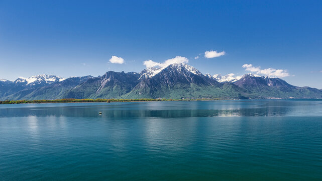 Landscape of Lake Lehmann. 
A look at the Evian region of France in Montreux, Switzerland