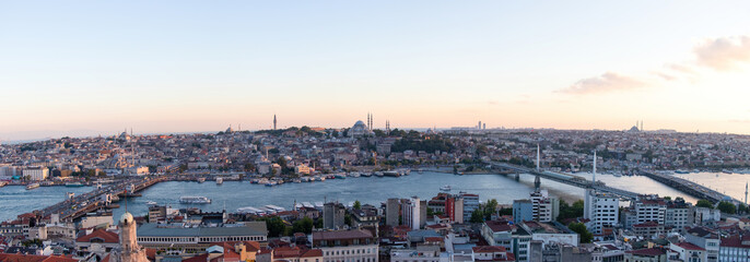 Obraz na płótnie Canvas Sunset time in Istanbul. Panoramic view from Galata tower to Golden Horn, Turkey.