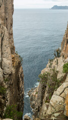 Fototapeta na wymiar Rocky landscapes on Cape Pillar along the Three Capes Track in south-east Tasmania