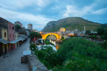 Cercles muraux Stari Most Mostar, Bosnia and Herzegovina. The Old Bridge, Stari Most, with emerald river Neretva.