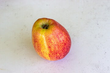 red apple