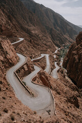 Bergstrasse in den dades gorges du dades morocco - W&uuml;stenstra&szlig;e