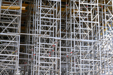 Sophisticated scaffolding system to create complex shapes during construction.