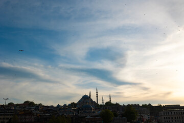 Fototapeta na wymiar Silhouette of Suleymaniye Mosque and Istanbul at sunset