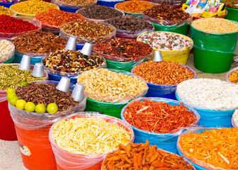 botanas o piqueos mexicanos, en su diversidad de colores