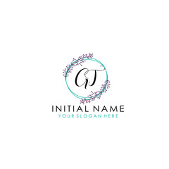 Obraz premium Initial letter GT handwriting with floral frame template 
