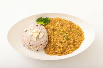 十六穀米とさつまいものキーマカレー