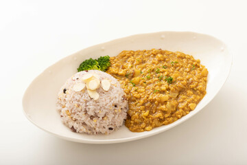 十六穀米とさつまいものキーマカレー