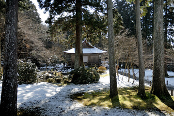 雪の大原三千院