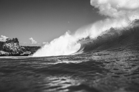 Empty Waves In Padang Padang 